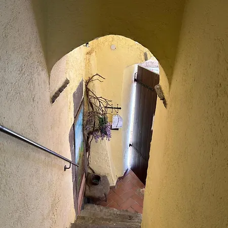 Pm 14 Via Della Via *